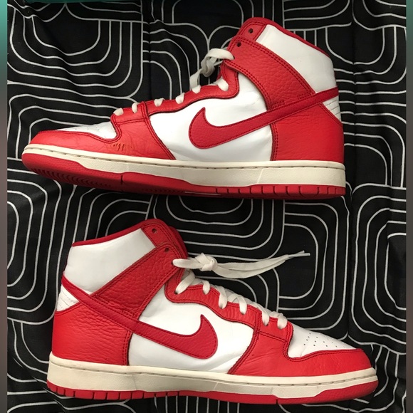 Nike Sb dunk high future court red dream team red 
Size 9.5 - Picture 4 of 14